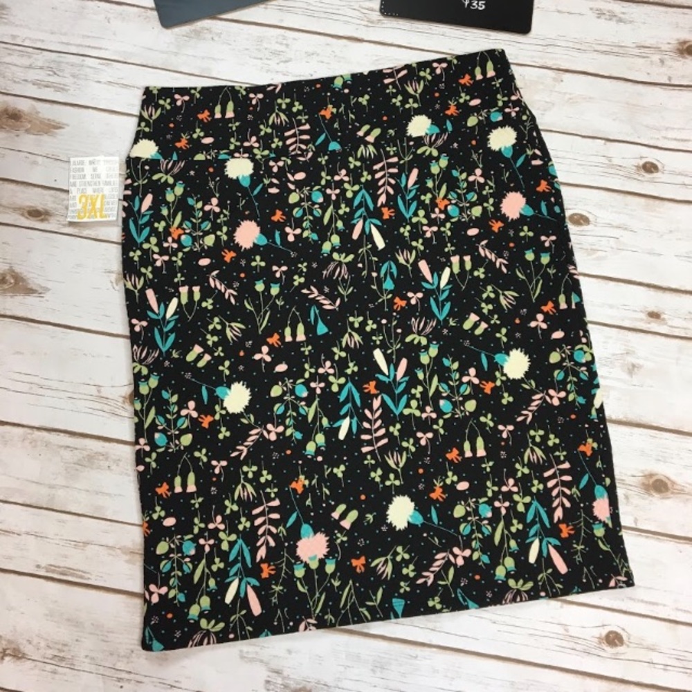 LuLaRoe 3XL Cassie Skirt